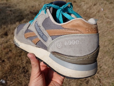 安価にソール剥がれが修理できる『靴底補修用ボンド』