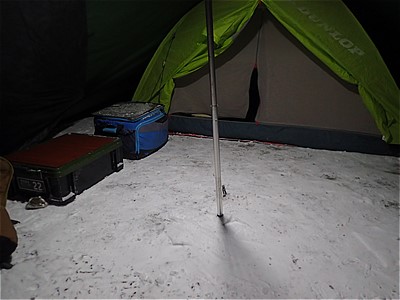 タープでリビングスペースを作る