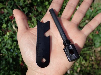 雪中キャンプではファイヤースチールが便利