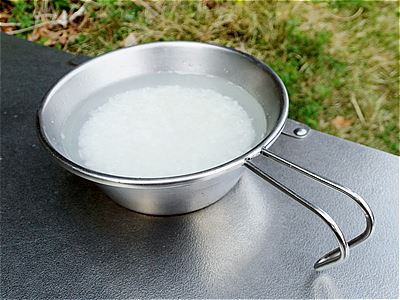 シェラカップに入れる米と水の分量